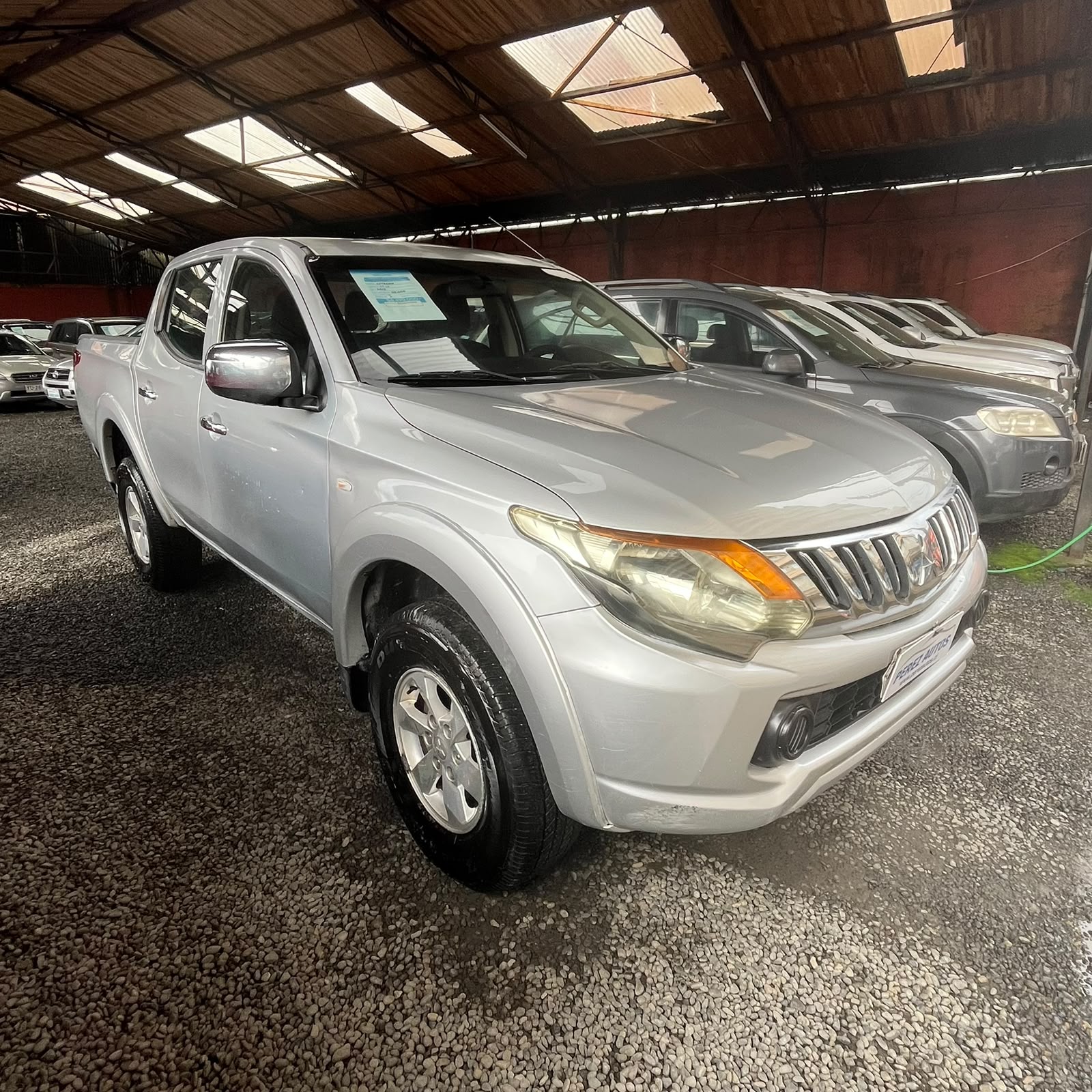 Mitsubishi L200 Crt — foto 3 de 6