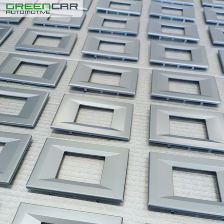 Verniciatura a liquido su particolari in plastica per artigianato e industria presso GREENCAR Automotive a Carrè (VI)