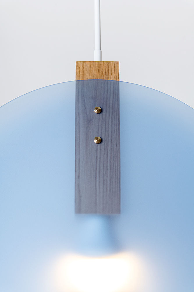 Thumbnail: Walter Frost Blue