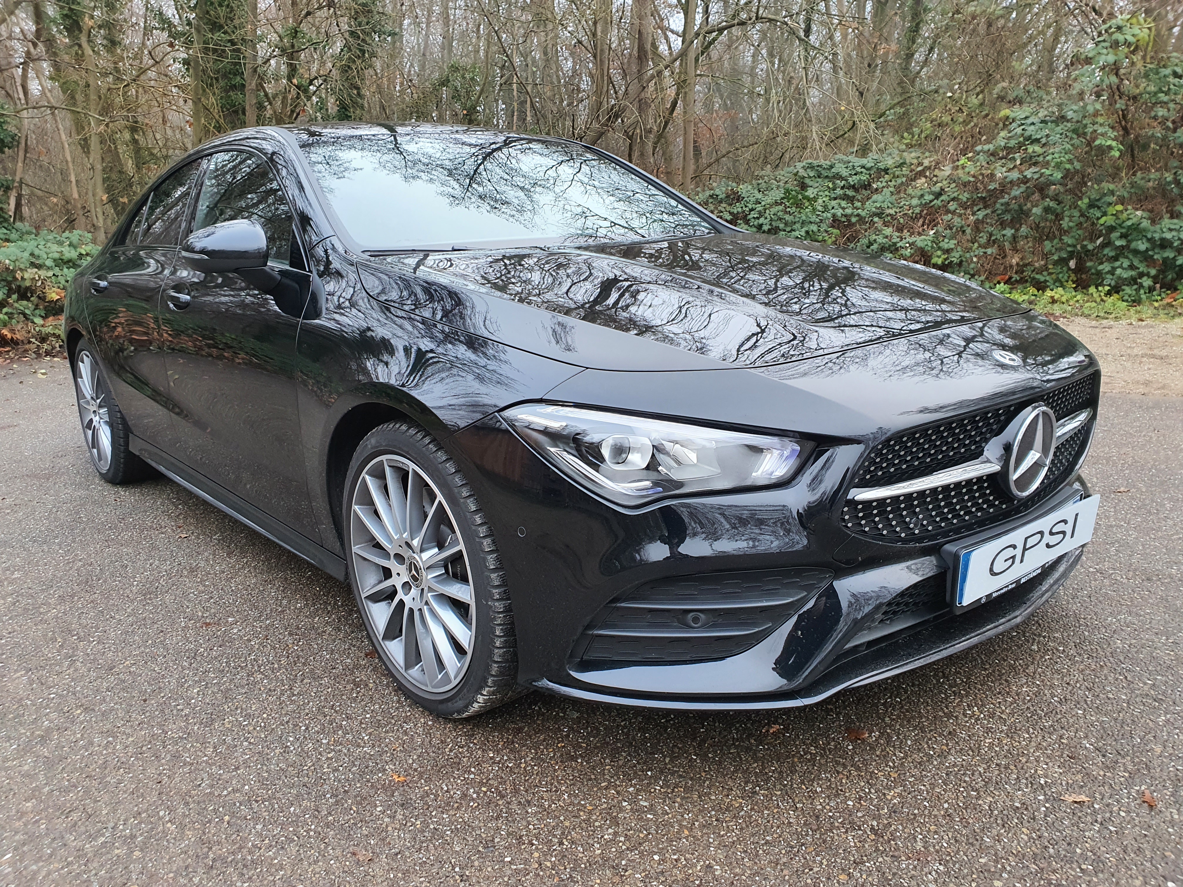 MERCEDES CLA 220 AMG