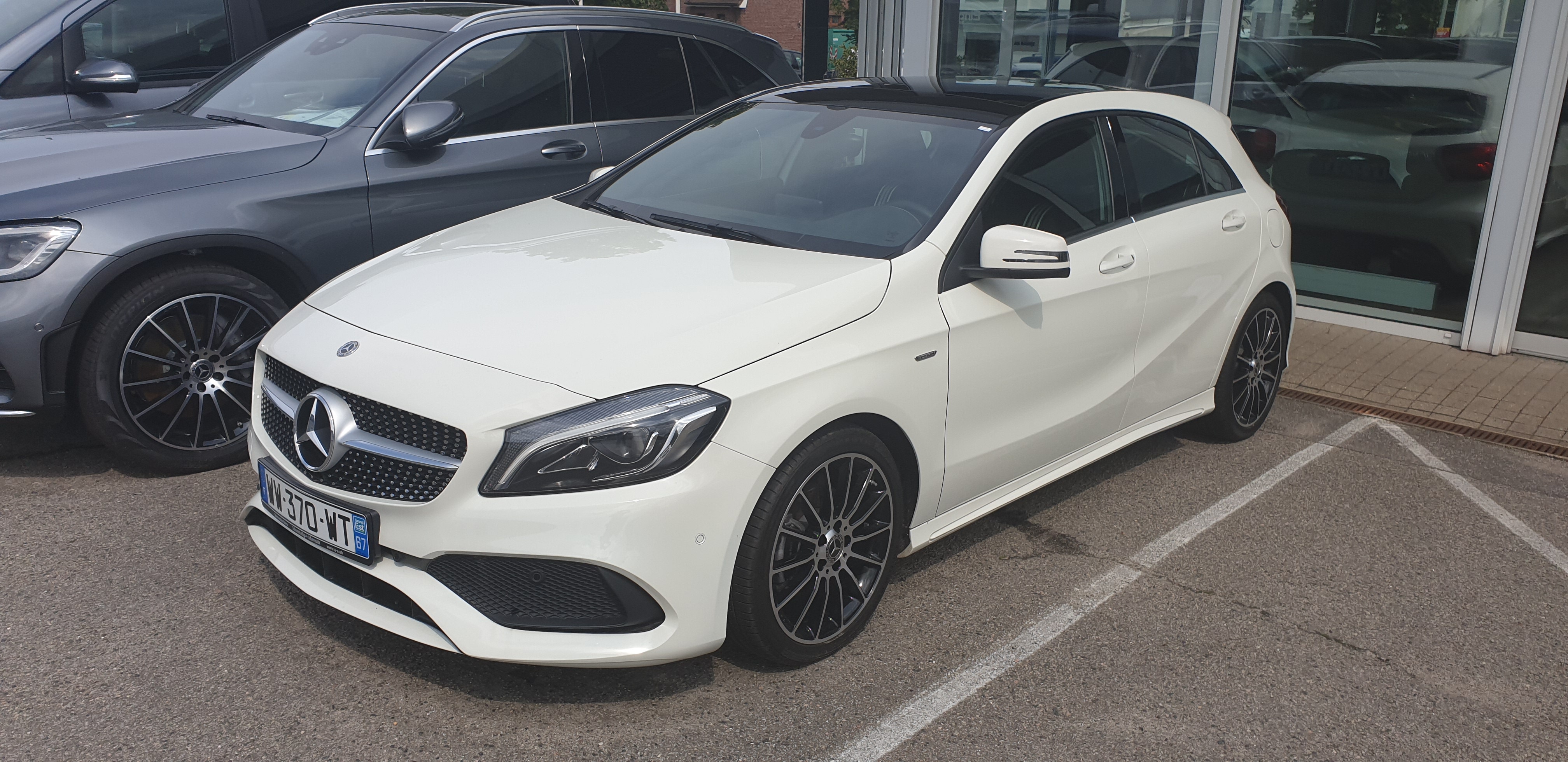MERCEDES CLASSE A 180D AMG