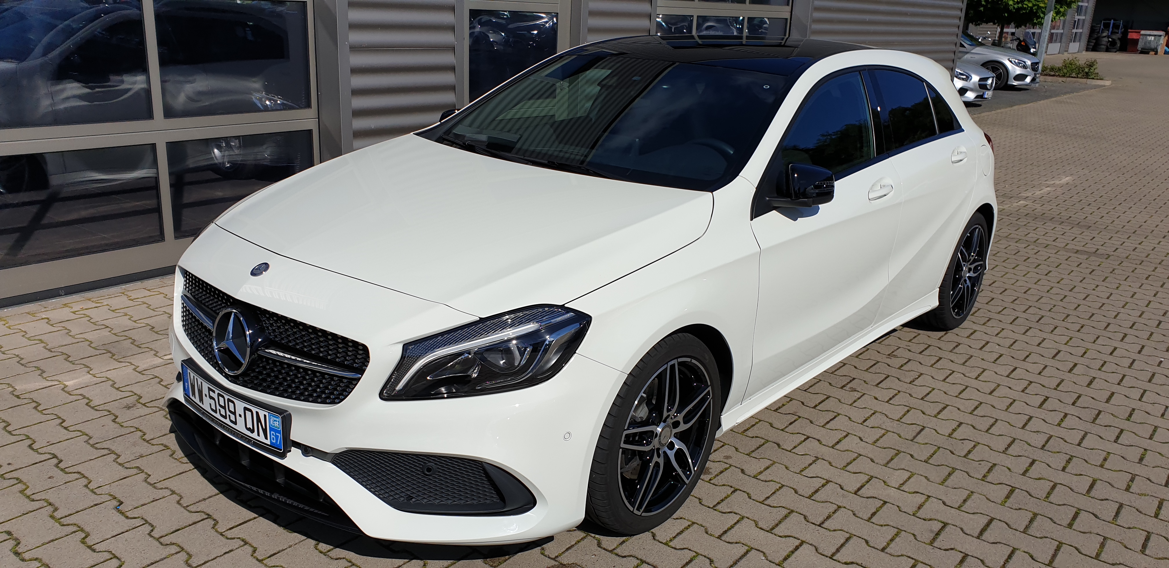 MERCEDES CLASSE A 220D AMG