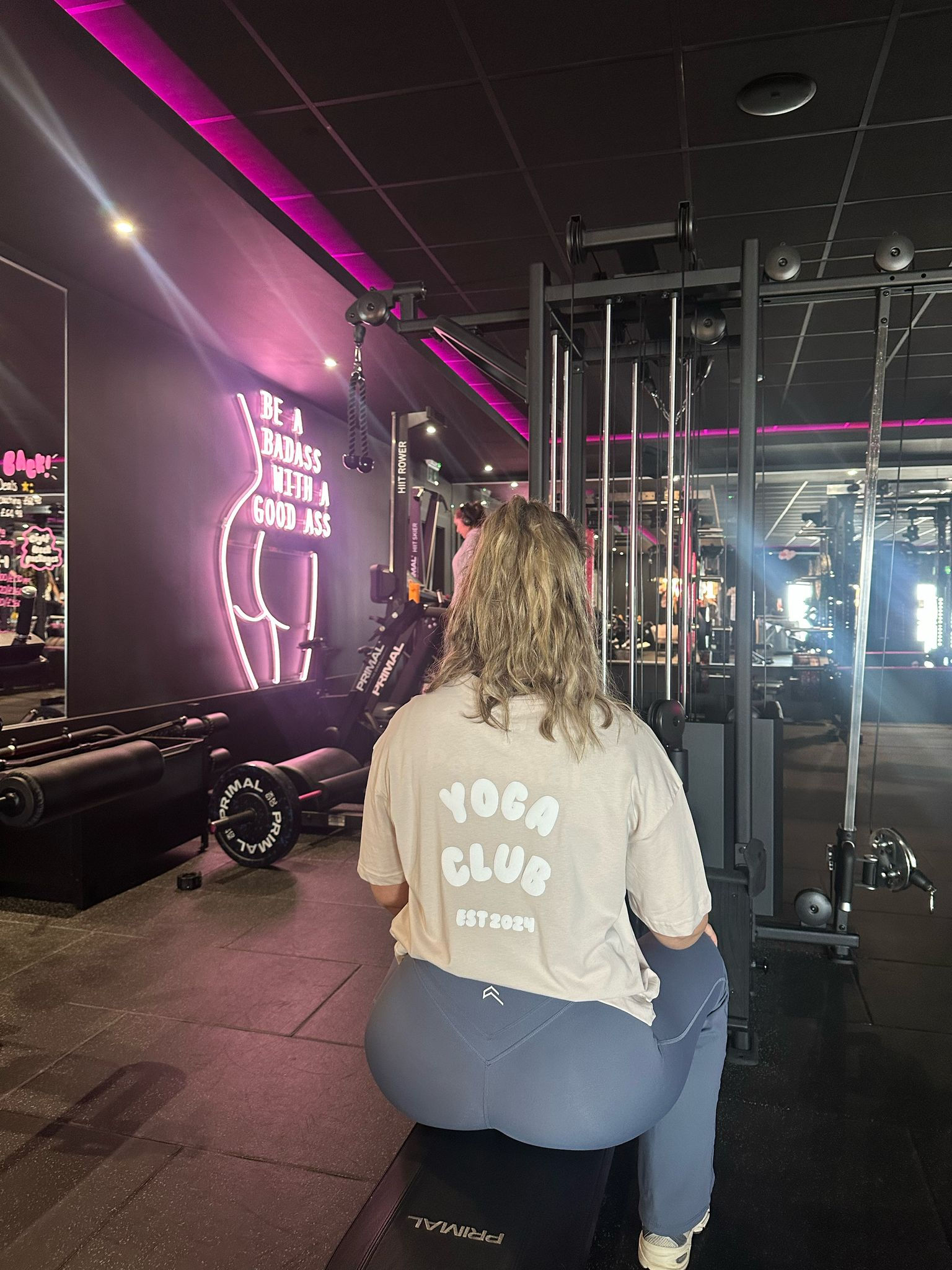 YOGA CLUB OVERSIZED TEE