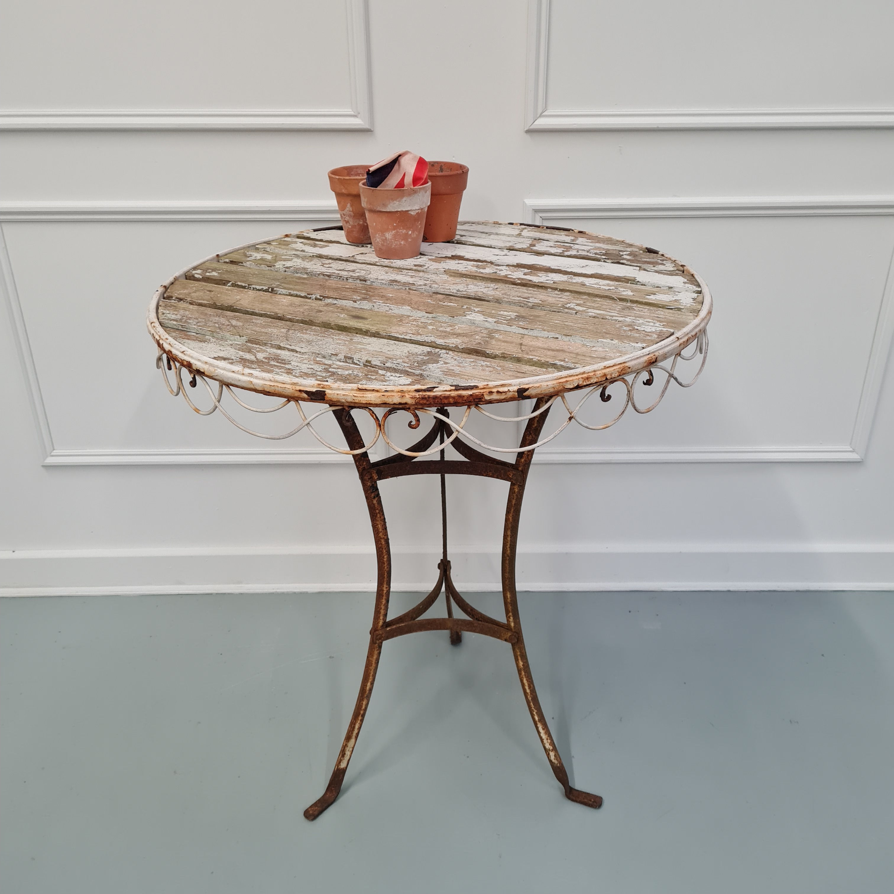 Beautiful Vintage Garden Table