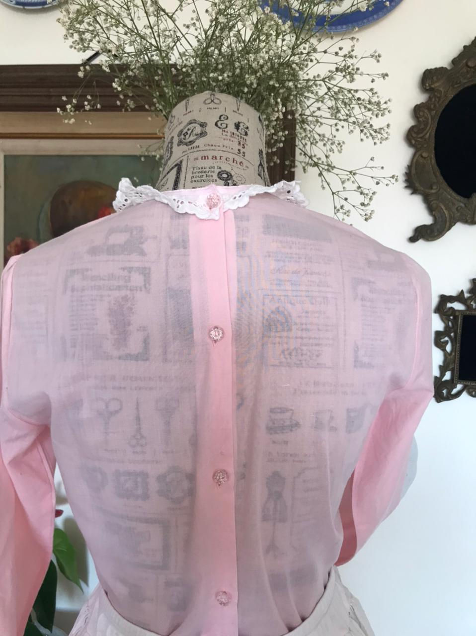 Miniatura: Blusa vintage com bordados e rendas de algodão!