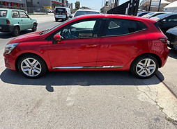 Renault rossa laterale