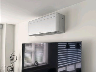 Daikin Air Con unit in a lounge
