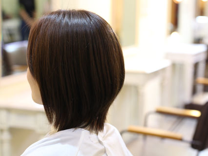 気にしてますか?横からのアングル|バンコク カット 美容院