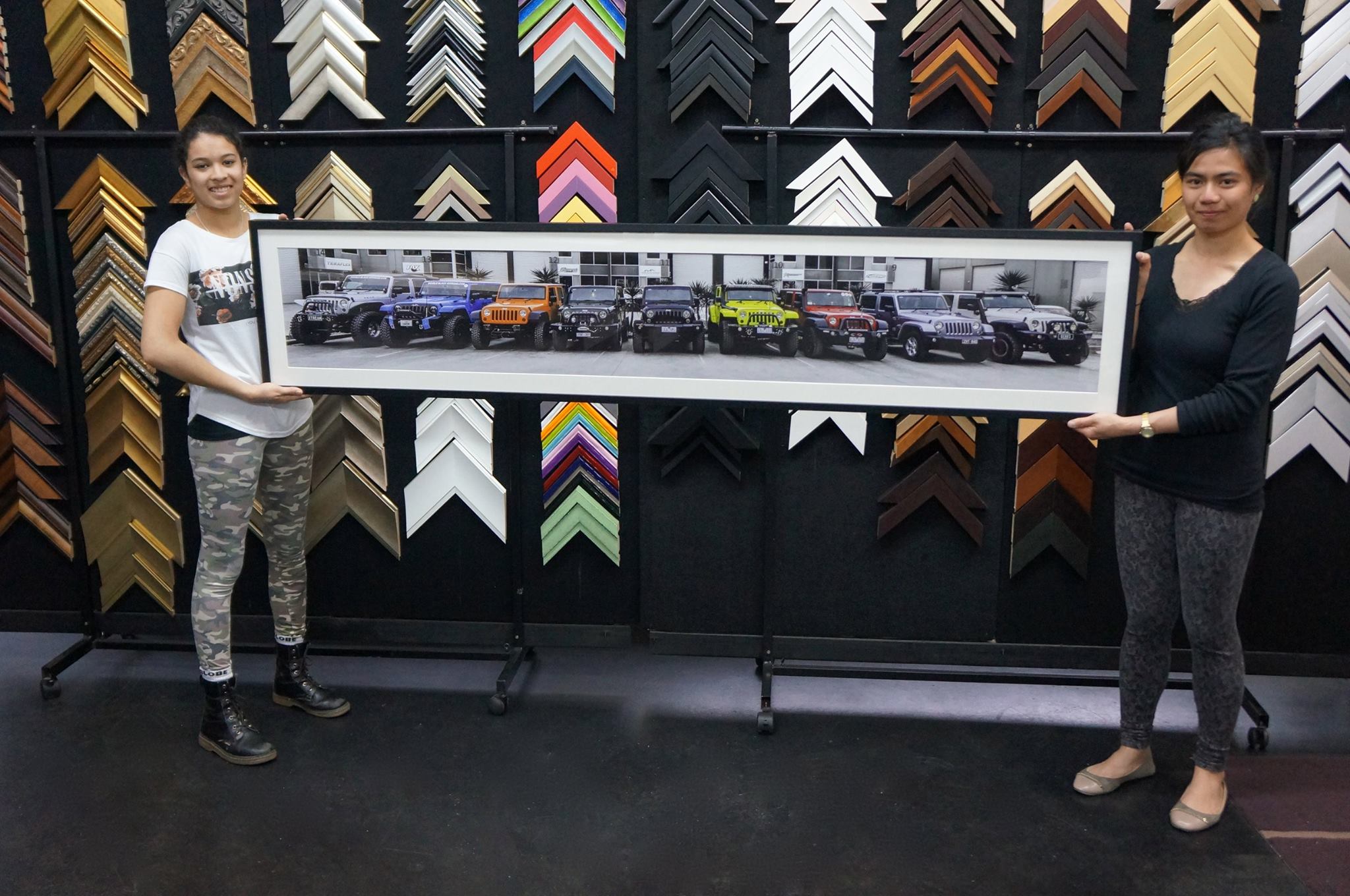 Very wide panoramic frame