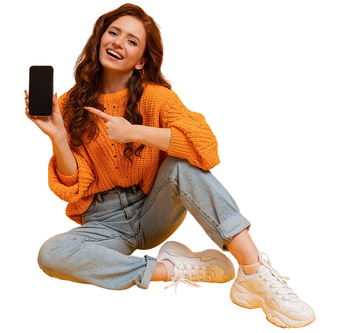 feliz-mujer-milenaria-mostrando-pantalla-telefono-inteligente-apuntando-el.png