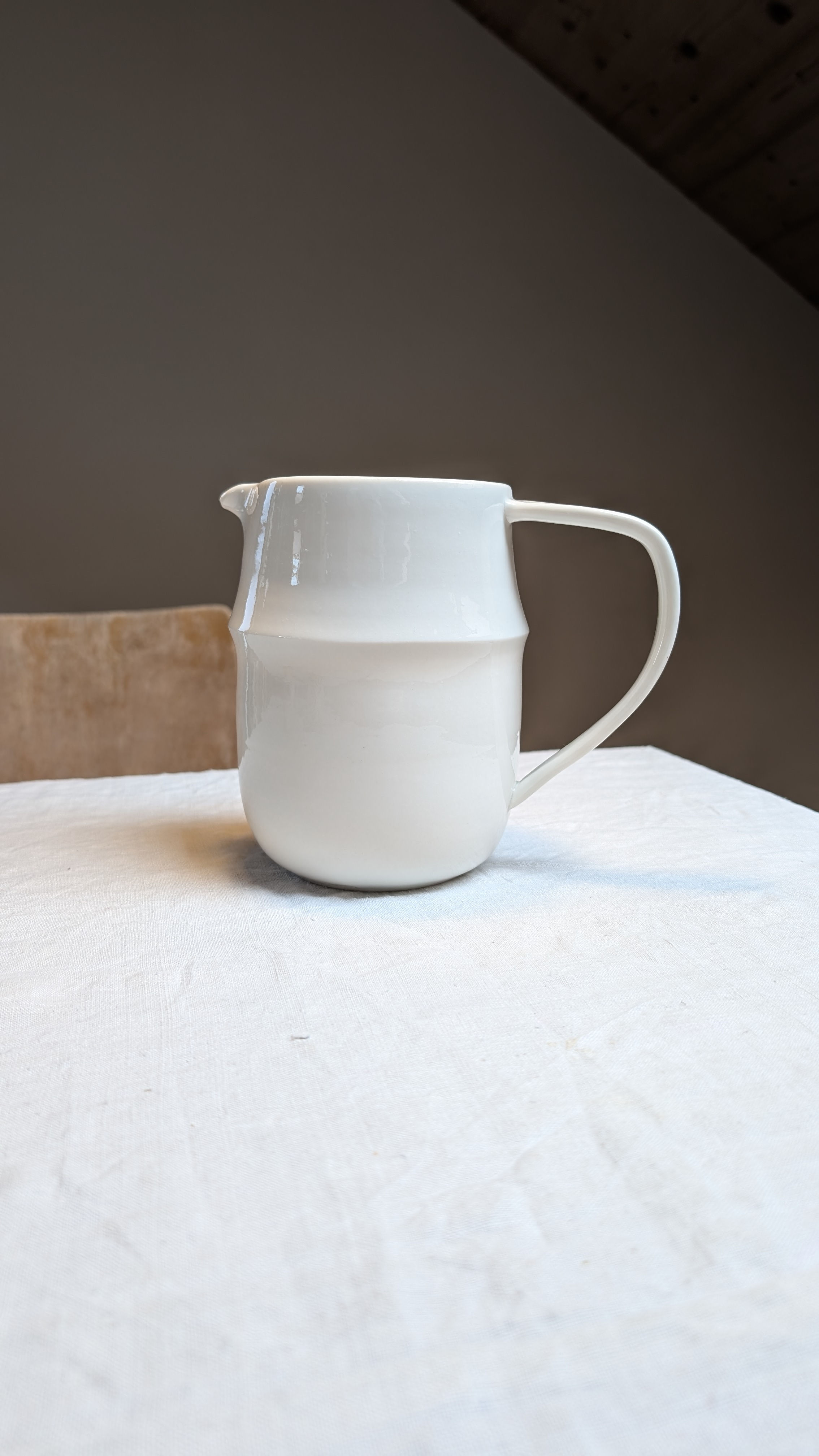 Porzellankrug für Tee oder sonstiges. 1 l Volumen