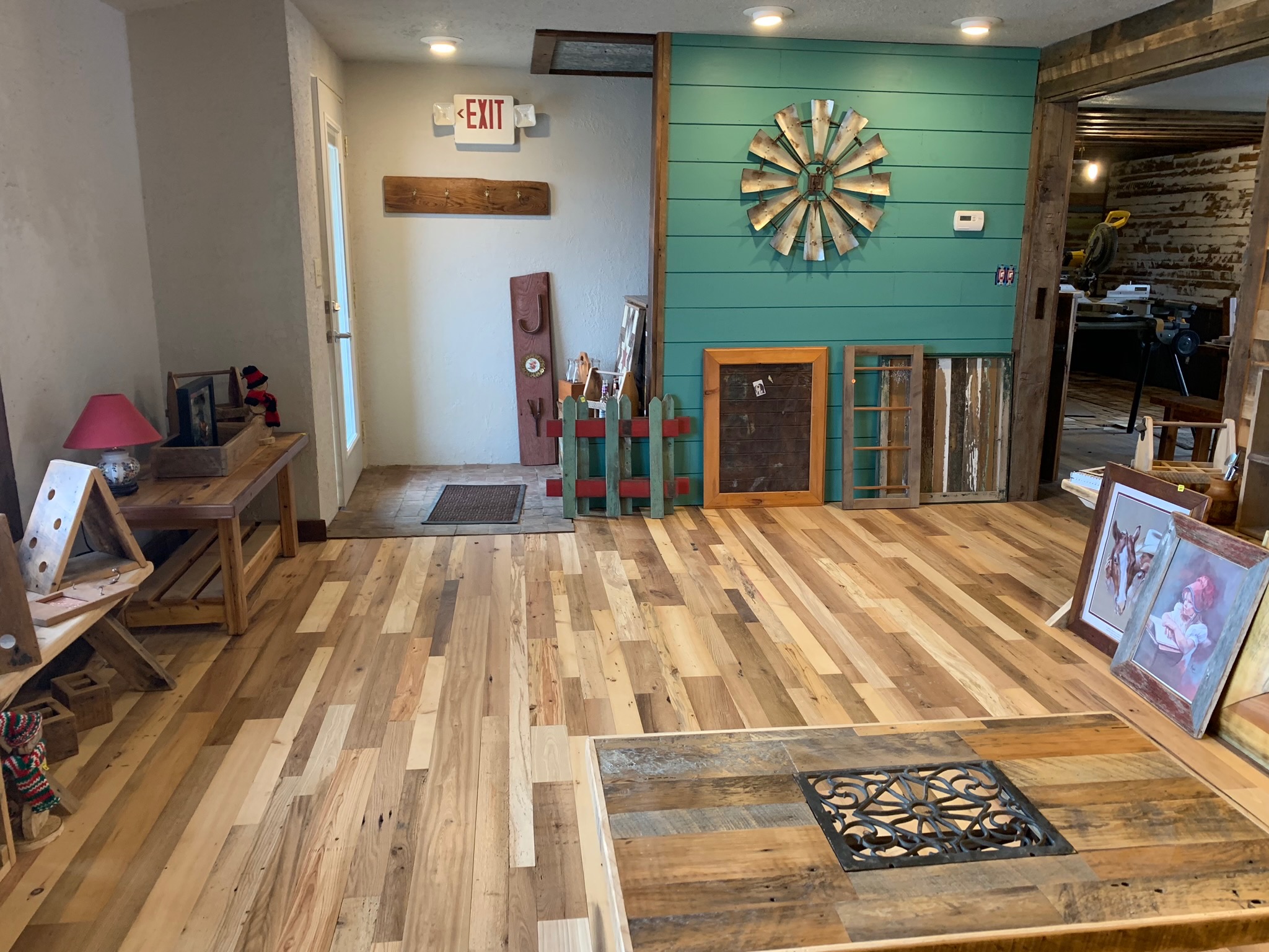 reclaimed-wood-products-sparta-wi-used-anew-llc