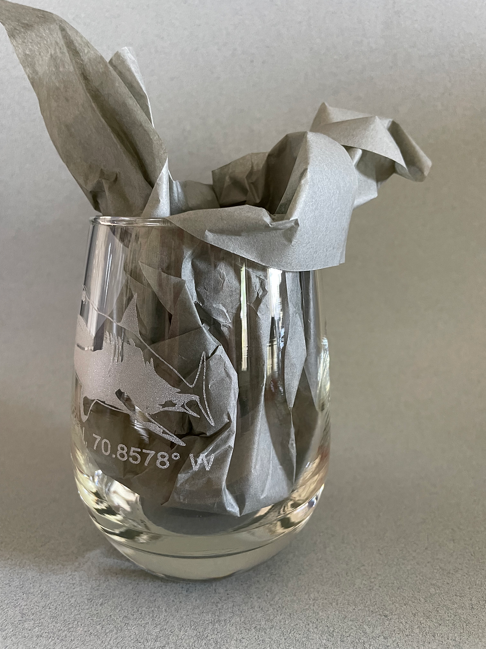 Thumbnail: Shark - Etched Stemless Wine Glass