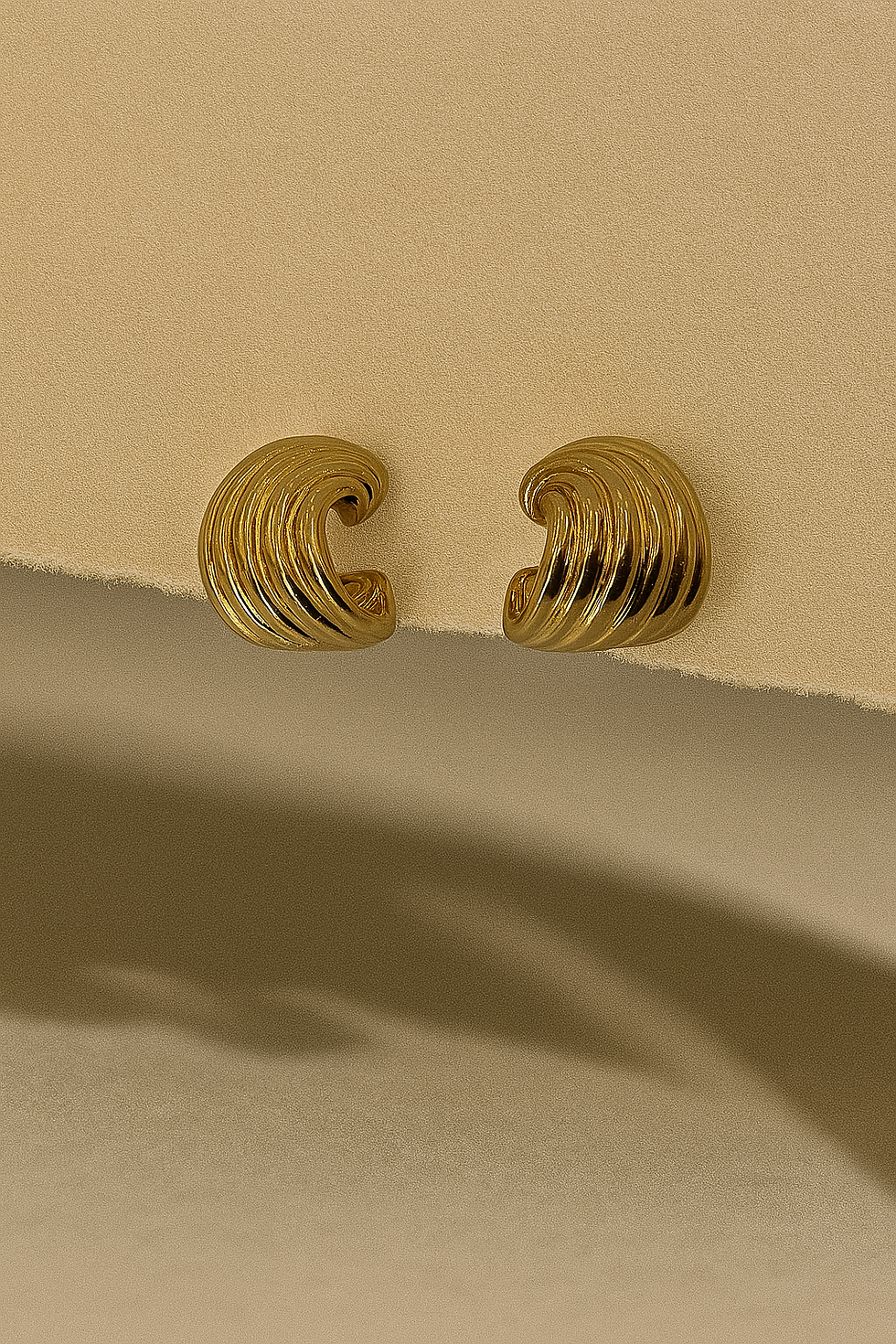 🌊 Golden Tide Hoops