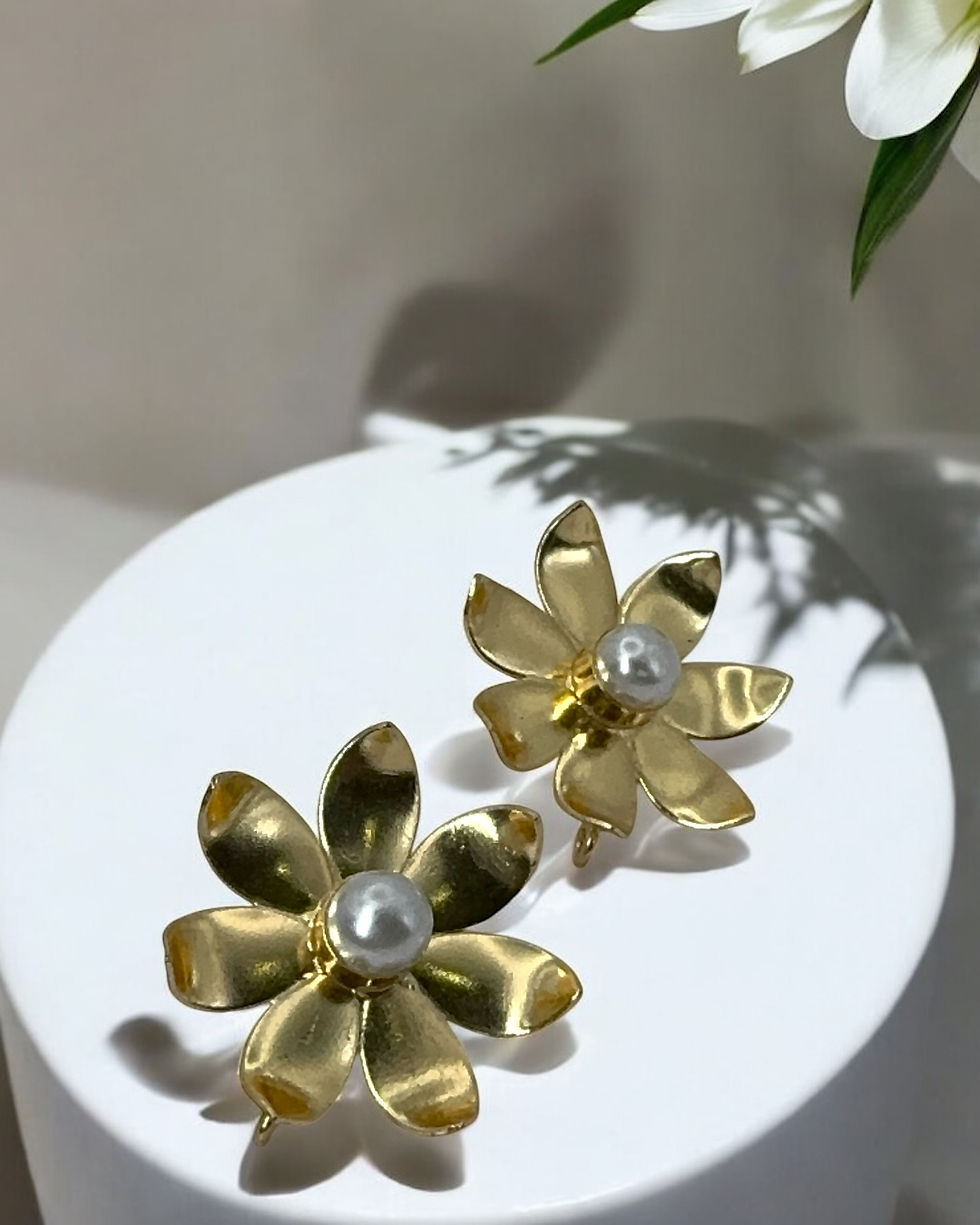 थंबनेल: 🌸 Petal Pearl Bloom 