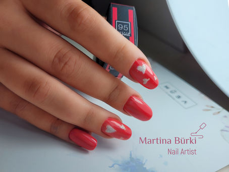 Red Nails