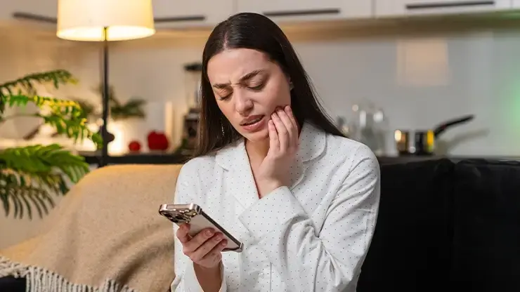 Common Dental Emergencies: When to Call vs. When to Wait