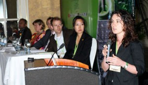 A SHANGHAI, CACCIATA DAL NORD EST...