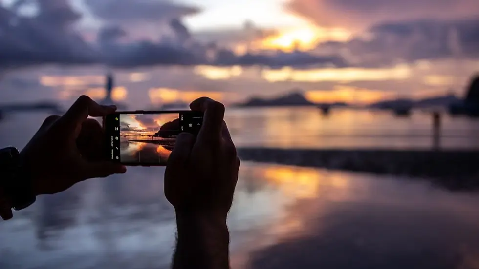 Fotografía para redes: por qué no todo debe parecer contenido casual