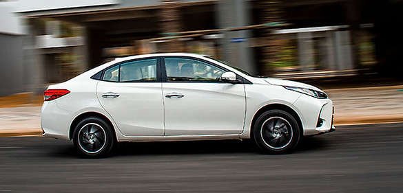 van-hanh-xe-toyota-vios-1.5-g-cvt-2022.jpeg