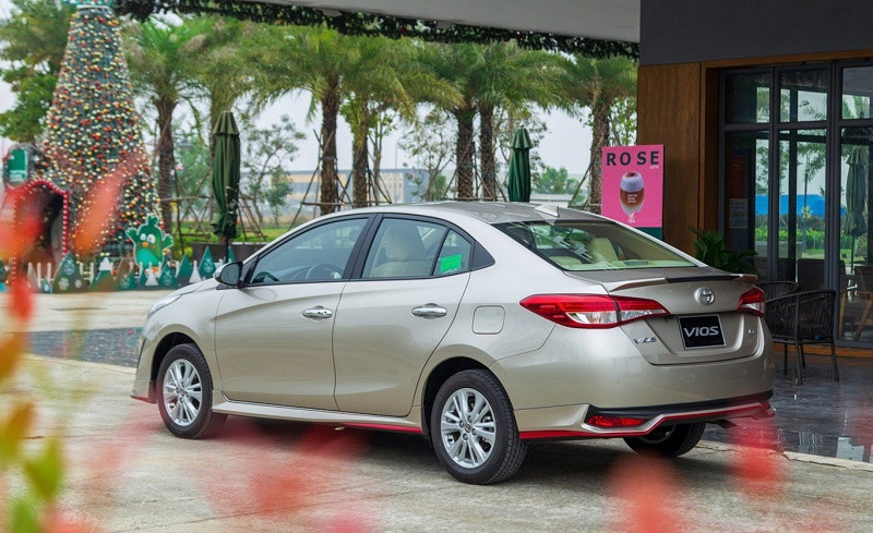 Thiết kế đuôi xe Toyota Vios 2021