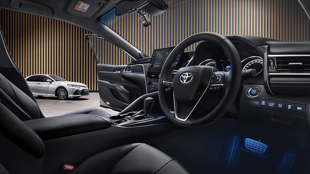 Hệ thống lái xe Toyota Camry 2.0Q 2022