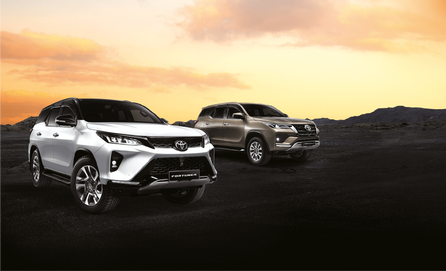 Thiết kế thân xe Fortuner Legender 2022.png