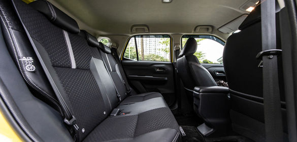 Thiết kế hàng ghế sau Toyota Raize 2025