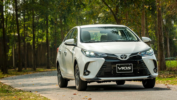 Giá xe Toyota Vios lăn bánh T6/2023. Đánh giá chi tiết. Thông số kỹ thuật