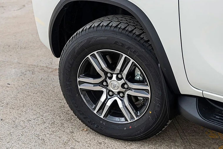 Thiet-ke-mam-lop-xe-toyota-fortuner-2022