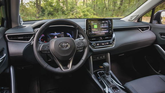 Nội thất Toyota Cross 2023: Khoang lái, hệ thống ghế ngồi, trang bị tiện nghi