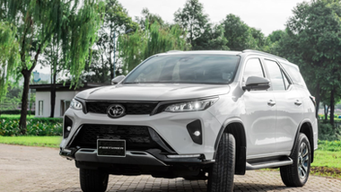 Giá xe Fortuner 2023 lăn bánh kèm khuyến mại cực đỉnh tháng 9/2023 