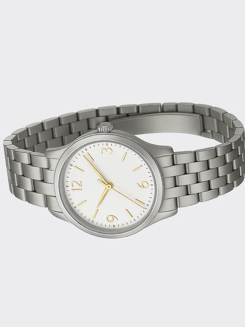 Vintage-inspired silver watch with white dial and metal band