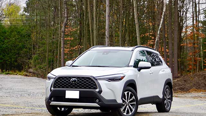 Toyota Corolla Cross 2023 trắng ngọc trai: Giá bán, thông số kỹ thuật, hình ảnh, thiết kế chi tiết