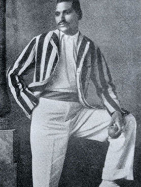 Spin, Struggle and Triumph: The Story of Palwankar Baloo