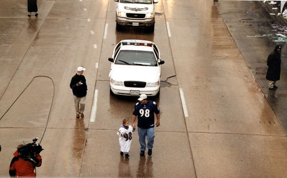 Ravens Super Bowl Parade-Tony Siragusa #98-6.JPG