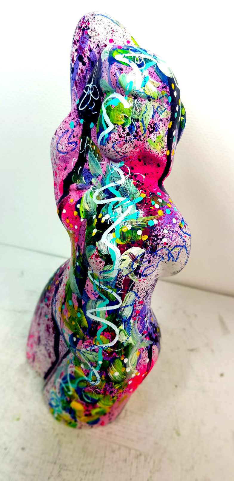 Thumbnail: sculpture femme ronde