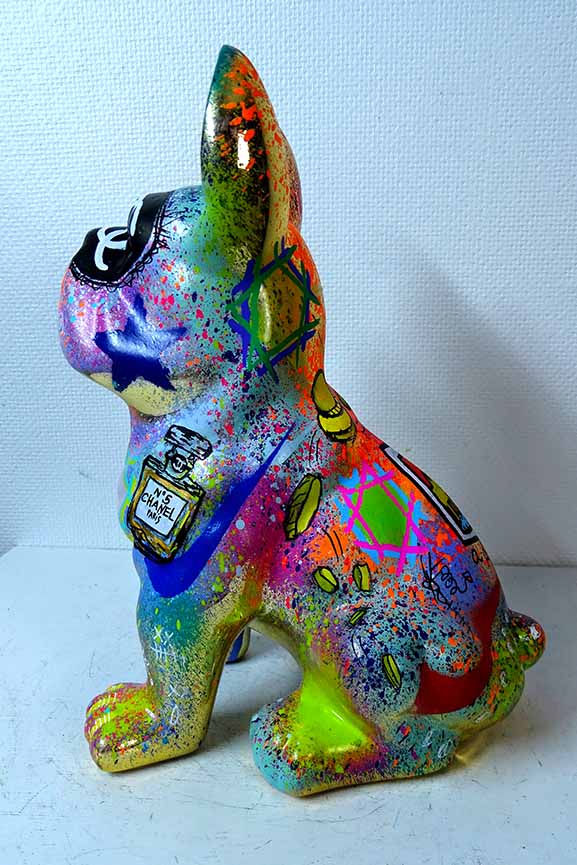 Thumbnail: Sculpture bulldog chanel