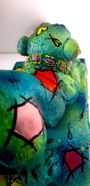 Miniature : Bulldog Statue