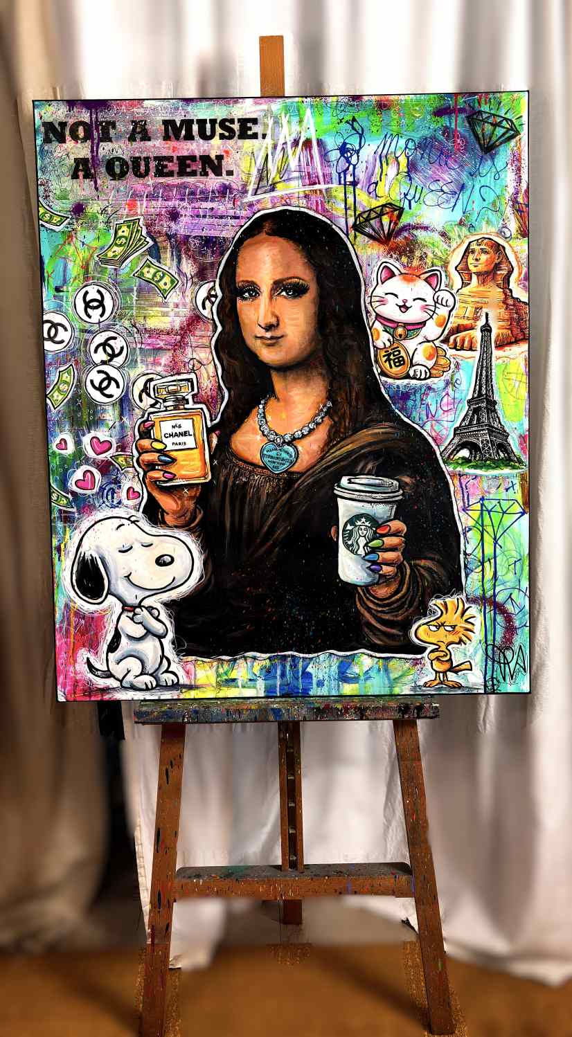Thumbnail: tableau mona lisa pop art la joconde tenant son parfum chanel et avec snoopy sur toile street graffiti coloré