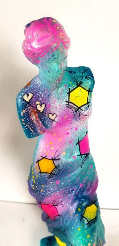 Thumbnail: sculpture venus