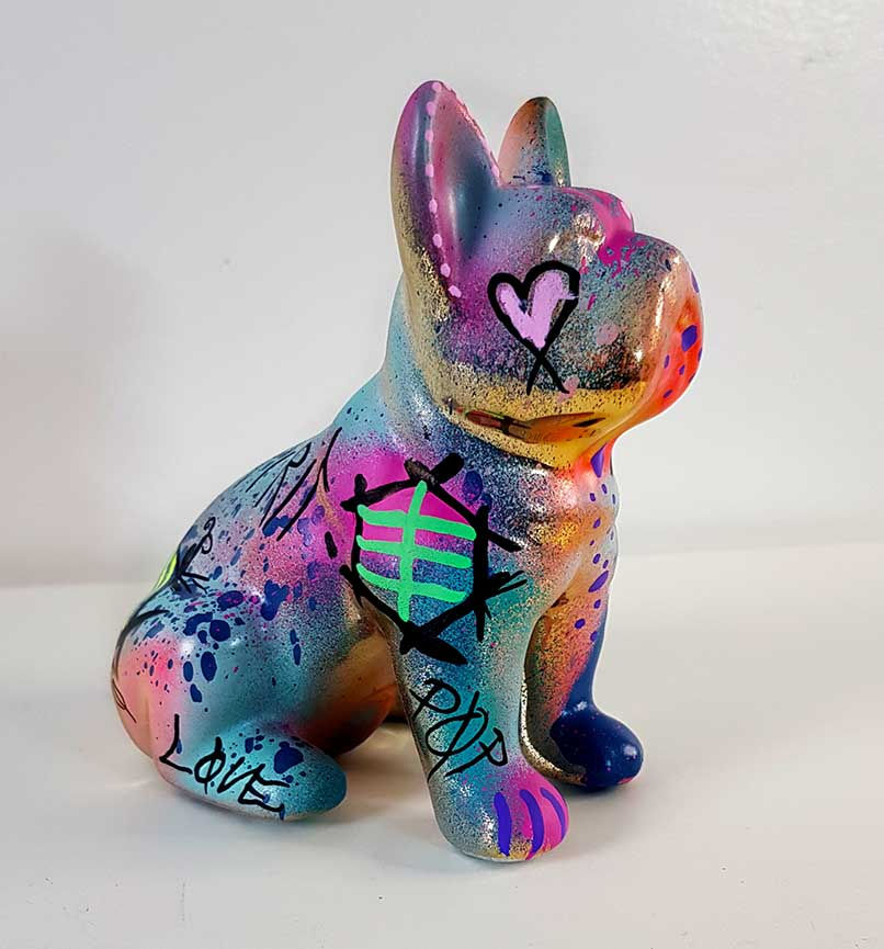statue bouledogue