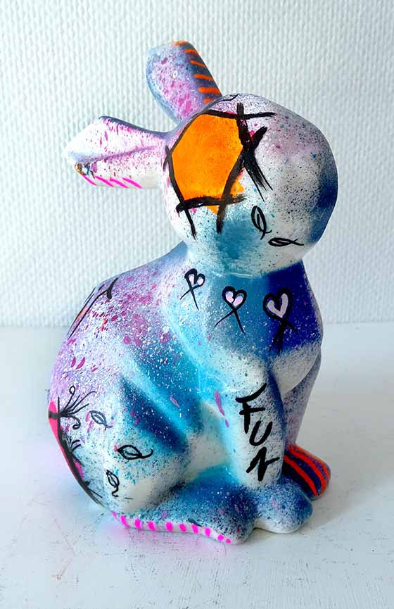 sculpture pop art lapin