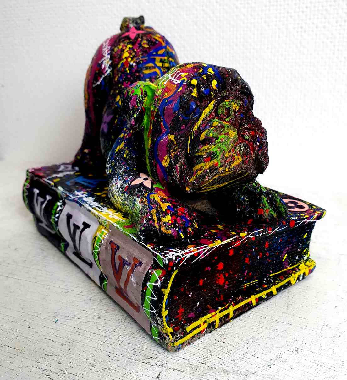 Statue Bulldog Pop Art Louis Vuitton