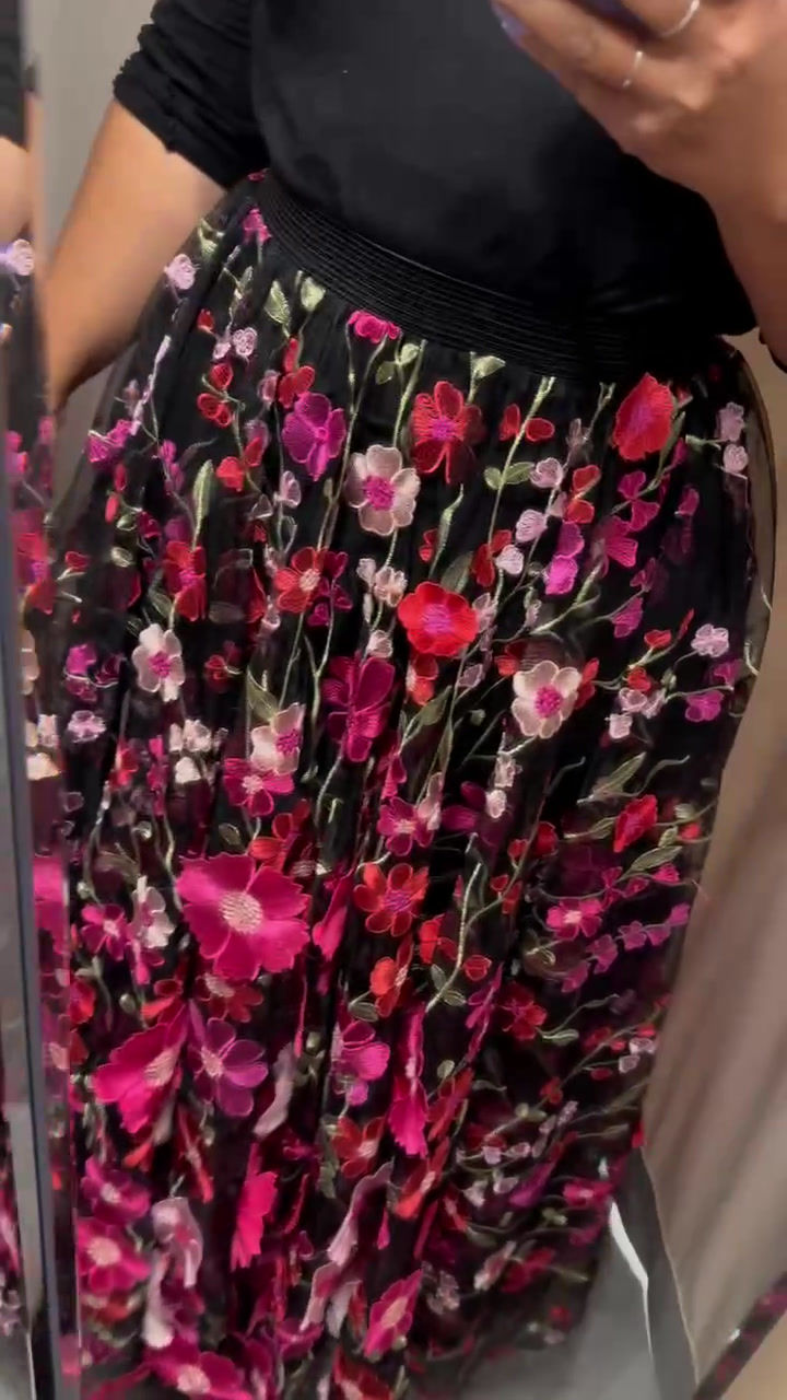 Miniatyrbild: ZAHARA maxikjol svart/rosa