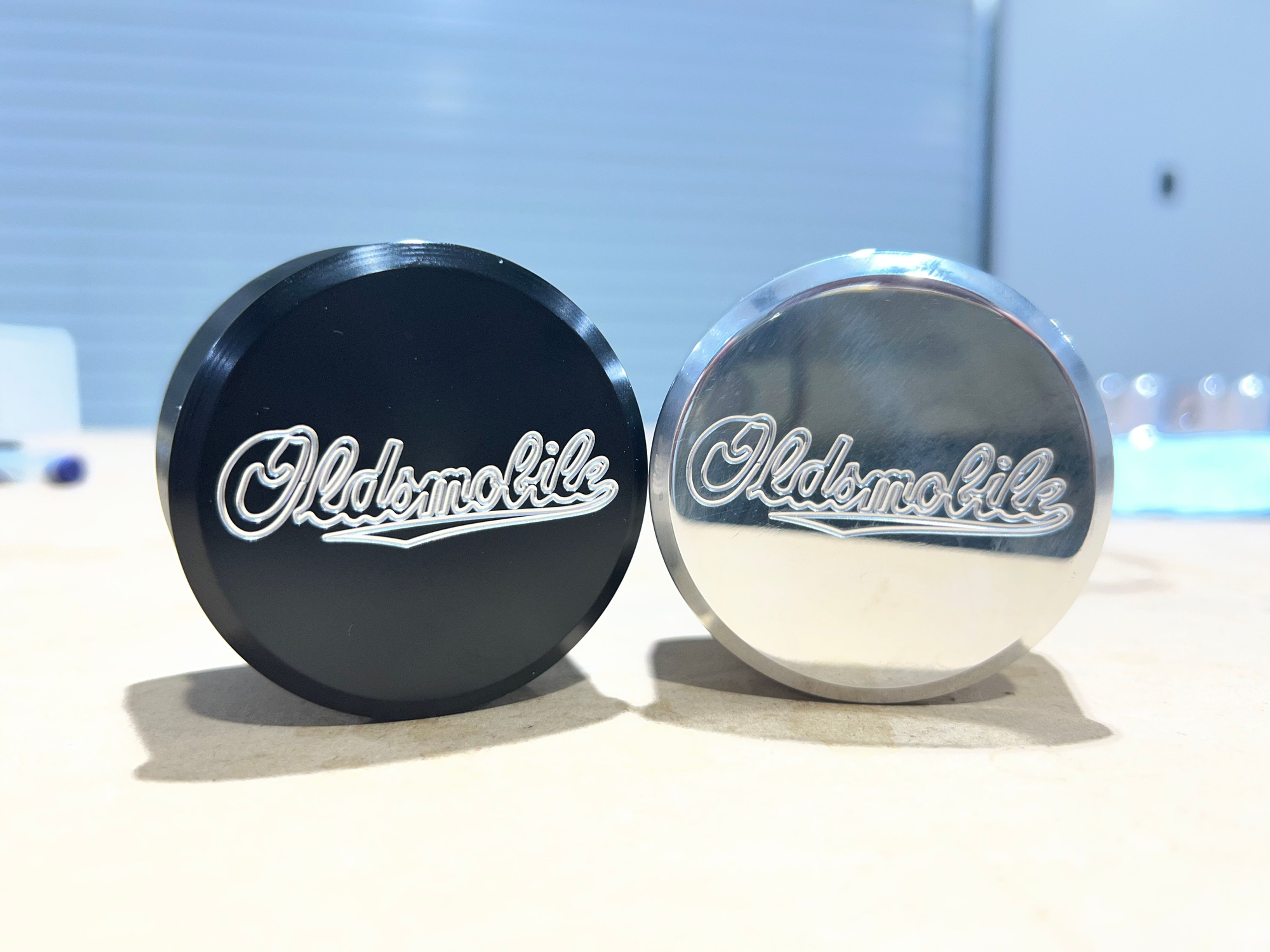 Billet Valve Cover Breather - Engraved "Classic Oldsmobile Cursive"