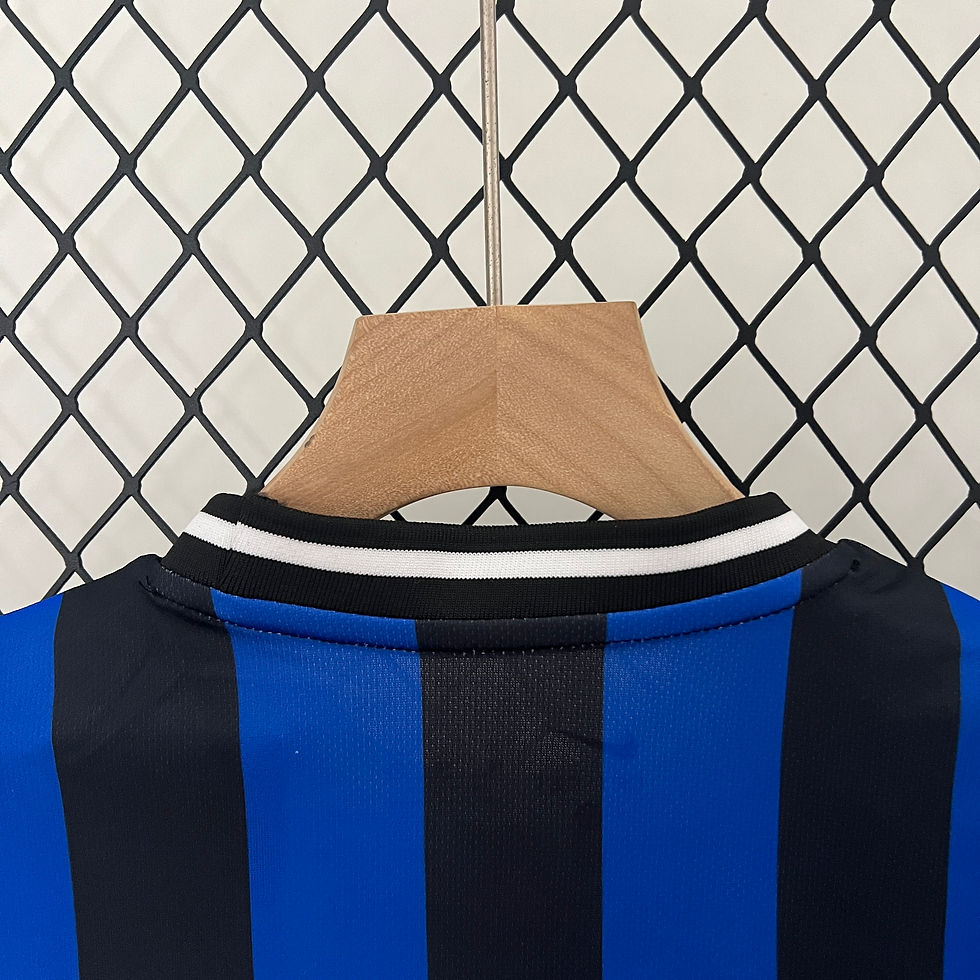 Miniatura: Conjunto Futebol Infantil Inter de Milão 2010