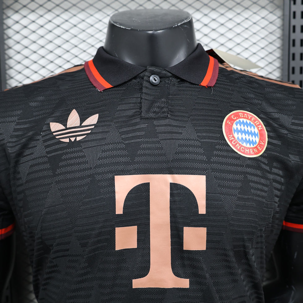 Miniatura: Camisa Modelo Jogador Bayern de Munique Edição Limitada Preto 2025/26