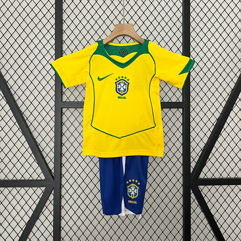 Conjunto Futebol Infantil Brasil 2004