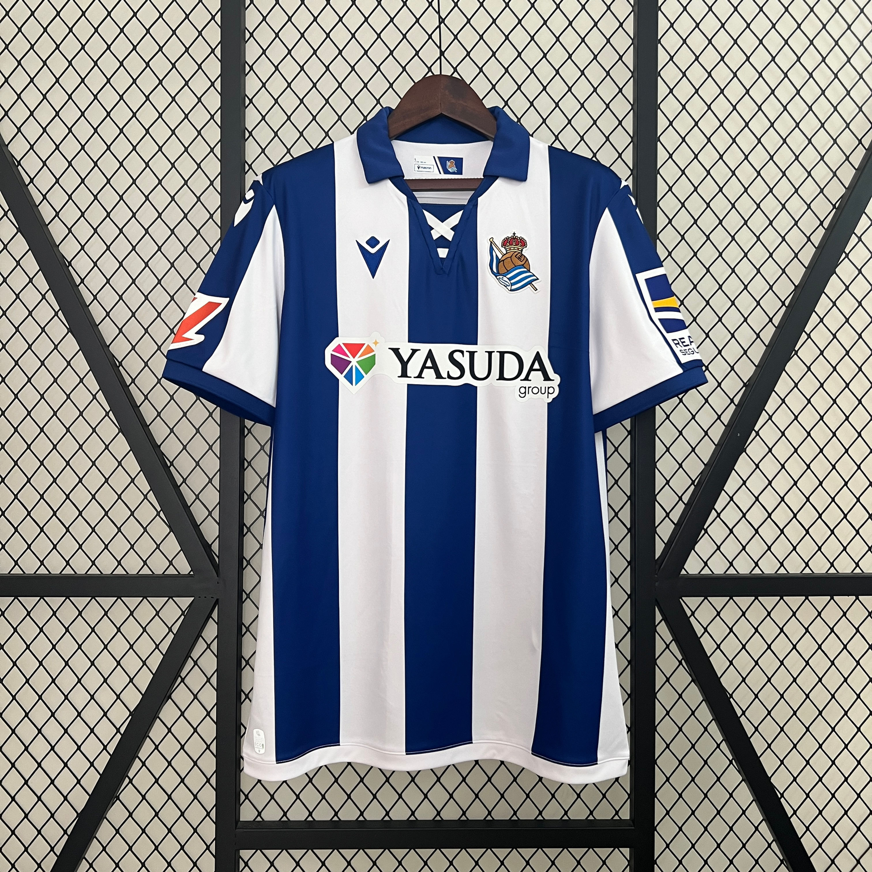Camisa Modelo Torcedor Masculino Real Sociedad Home 2024/25